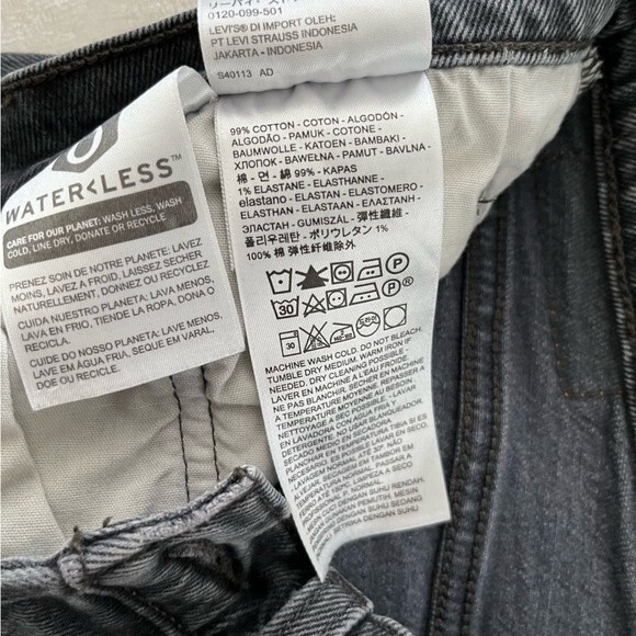 Levi's 501 High Rise Skinny Jeans Black with Distressed Knee, Size 28 NWOT - Picture 10 of 10